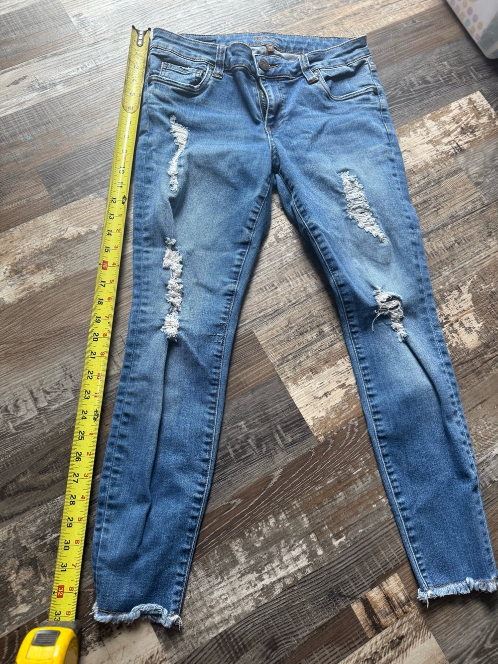 Kut from the Kloth Light Blue Distressed Skinny Jeans